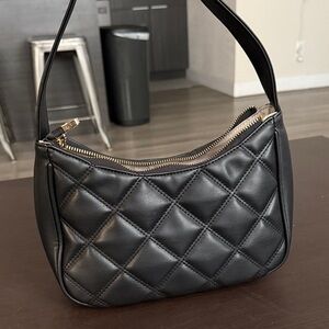 Amazon Black Quilted Shoulder Bag
